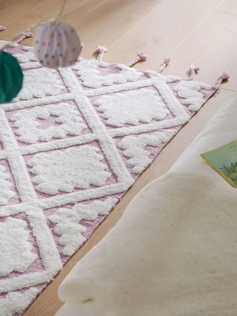 waschbarer kinderteppich matheo lila