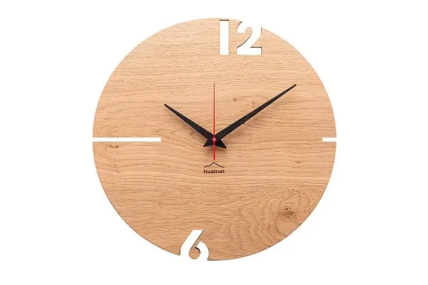 Design Wanduhr 'Puhr Eiche rund'